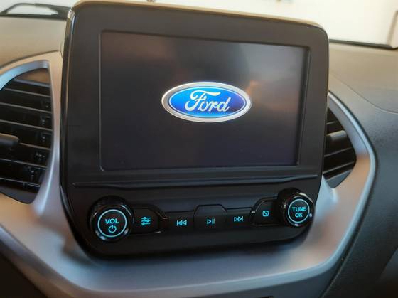 FORD KA 1.5 TI-VCT FLEX SE PLUS AUTOMÁTICO FORD KA 1.5 TI-VCT FLEX SE PLUS AUTOMÁTICO
